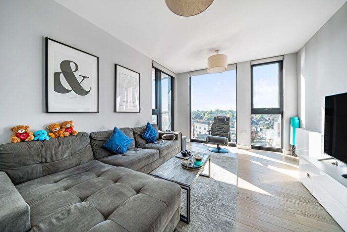 1 Bedroom Flat To Rent In Lewisham High Street, Tower House, SE13