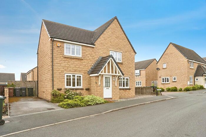4 Bedroom Detached House For Sale In Staincliffe Drive, Keighley, BD22