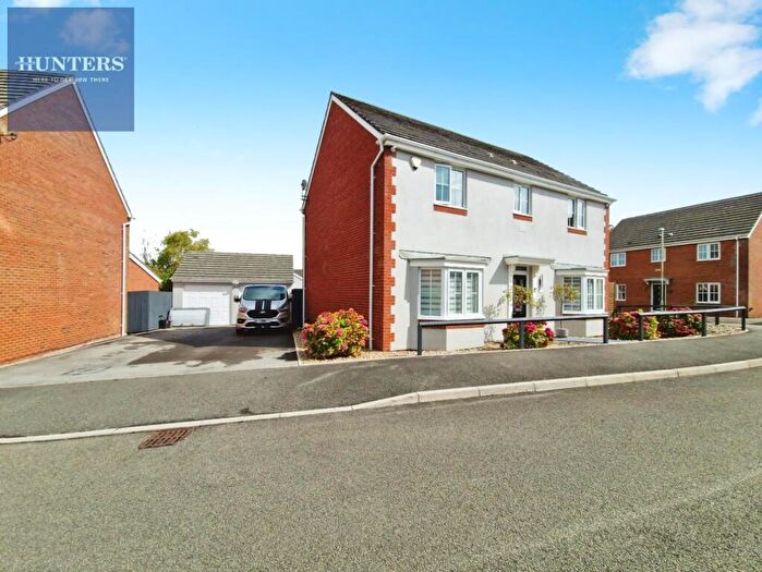 4 Bedroom Detached House For Sale In Clos Y Gog, Bridgend, CF31