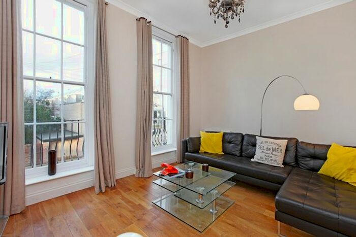 2 Bedroom Flat To Rent In Arundel Place, London, N1