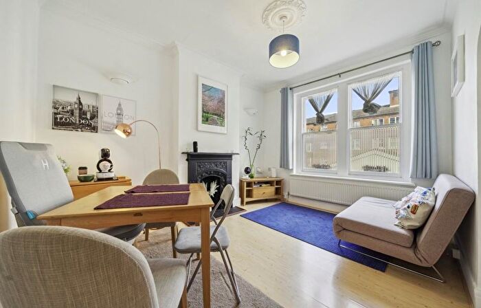 1 Bedroom Apartment For Sale In Daventry Street, Marylebone, London, NW1