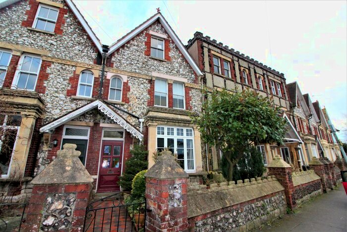 4 Bedroom Terraced House To Rent In Fairfield Terrace, Fairfield Road, Havant, PO9