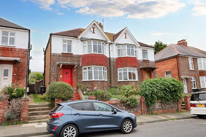 3 Bedroom Semi-Detached House For Sale In Southdown Road, BN41