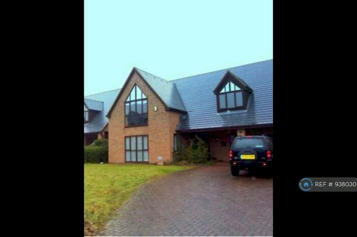 4 Bedroom Detached House To Rent In Faraday Drive, Milton Keynes, MK5