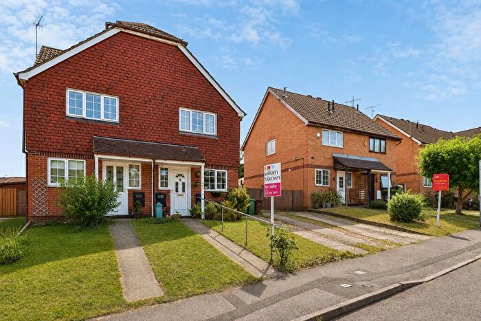 2 Bedroom Semi Detached House For Sale In Lindum Road, Nottingham, NG6