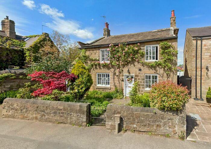 3 Bedroom Cottage To Rent In Rose Cottage, Otley Road, Killinghall, Harrogate, HG3