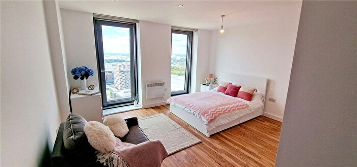 1 Bedroom Flat To Rent In Michigan Point Tower D, Michigan Avenue, M50