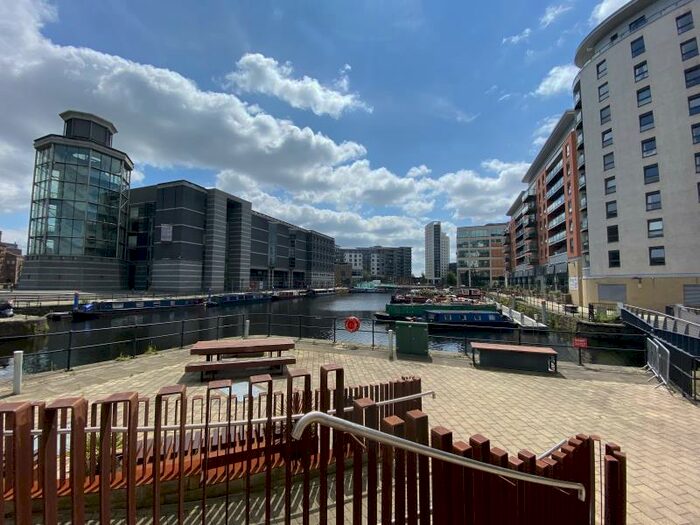 1 Bedroom Apartment To Rent In Clarence House, Leeds Dock, LS10
