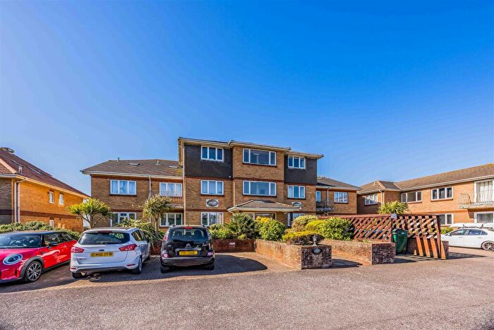 2 Bedroom Apartment For Sale In Southwood Road, Hayling Island, PO11