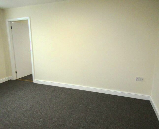 1 Bedroom Flat To Rent In Clough Road, Rotherham, S61
