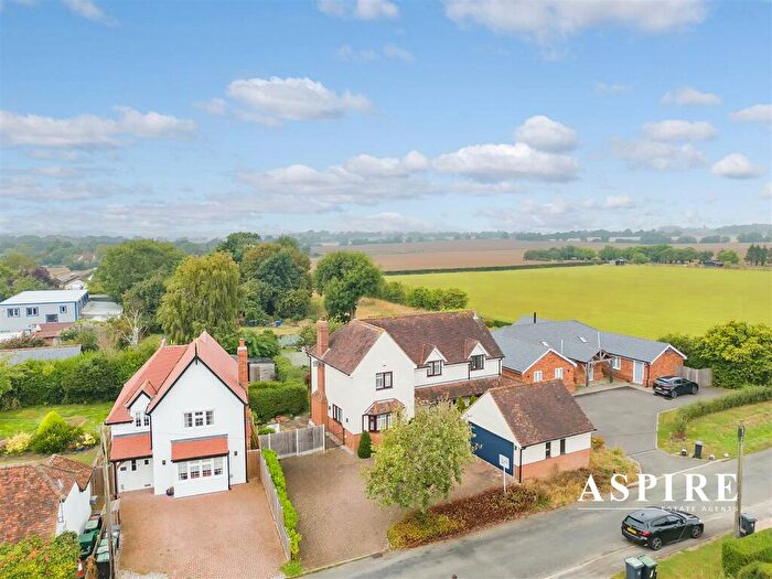 5 Bedroom Detached House For Sale In Marks Hall Lane, White Roding, Dunmow, CM6