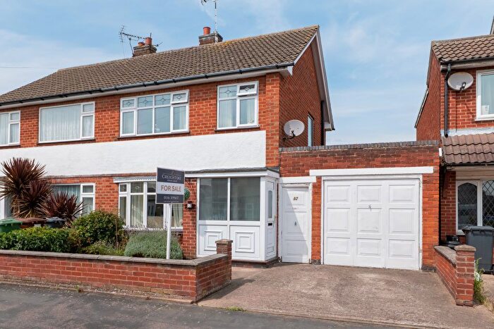 3 Bedroom Semi-detached House For Sale In Rockhill Drive, Mountsorrel, LE12