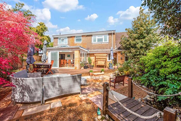 5 Bedroom Detached House For Sale In The Glade, Waterlooville, PO7