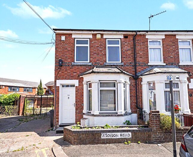 4 Bedroom End Of Terrace House For Sale In Addison Road, Reading, RG1