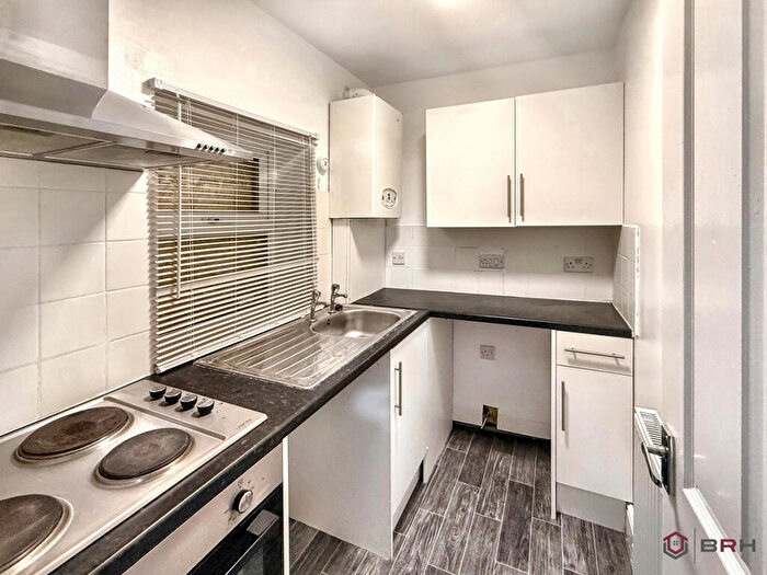 2 Bedroom Flat To Rent In Wellington Road, Doncaster, DN12