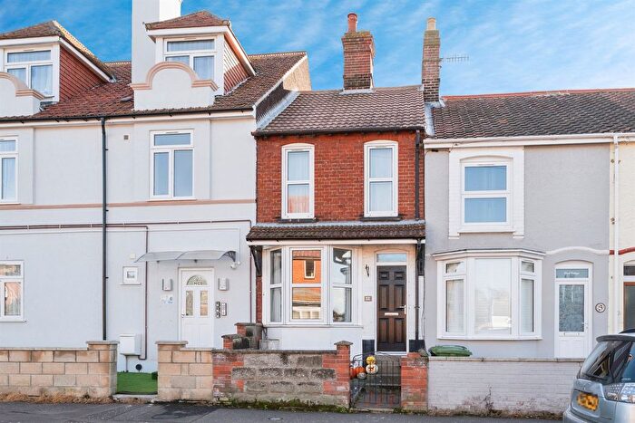 2 Bedroom Terraced House For Sale In Rosebery Road, Cromer, NR27