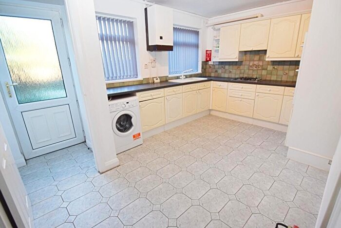 4 Bedroom Terraced House To Rent In St. Georges Road, Newcastle-Under-Lyme, ST5