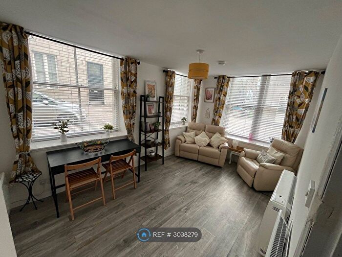 1 Bedroom Flat To Rent In Imperial House, Aberdeen, AB11