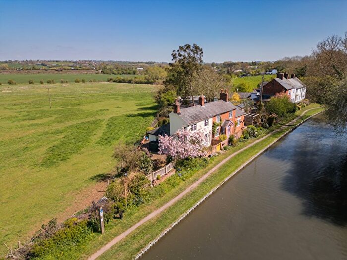 2 Bedroom Semi-Detached House For Sale In New Bridge, Long Buckby Wharf, NN6