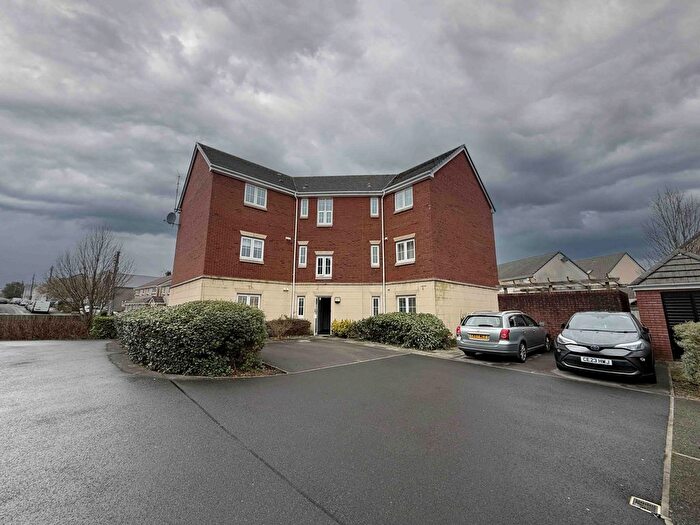 2 Bedroom Flat For Sale In Village Drive, Gorseinon, SA4