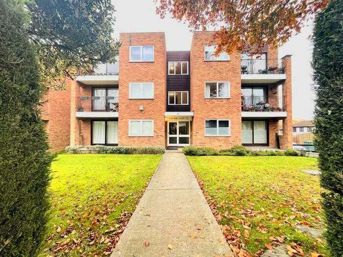 1 Bedroom Apartment To Rent In Luscombe Court, Bromley, BR2