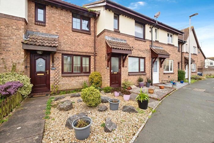 2 Bedroom Terraced House For Sale In Royal Way, Starcross, Devon, EX6