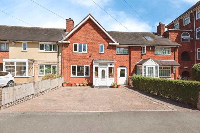 3 Bedroom Terraced House For Sale In Pithall Road, Birmingham, B34