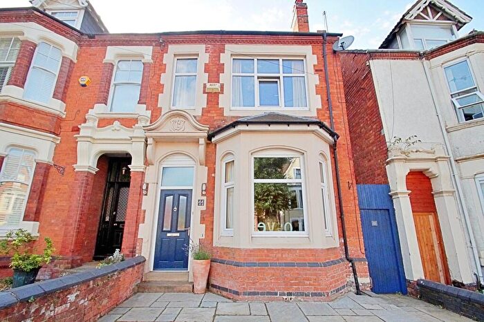 3 Bedroom Terraced House To Rent In Murray Road, Rugby, CV21