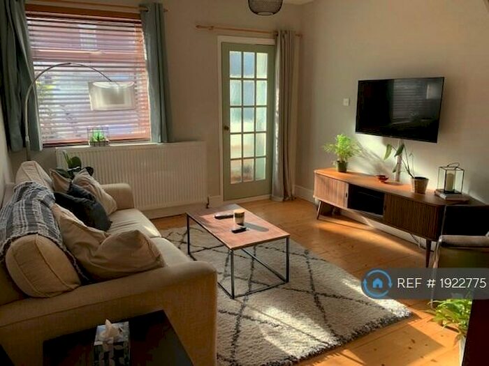 3 Bedroom Terraced House To Rent In Churchill Road, Norwich, NR3