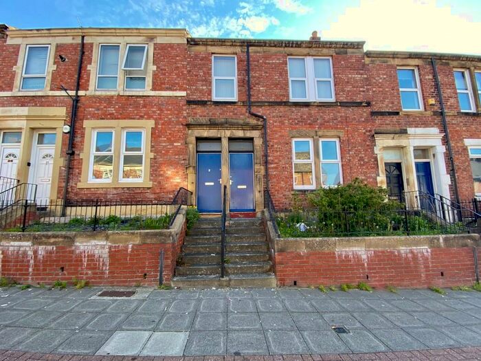 2 Bedroom Apartment To Rent In Brinkburn Avenue, Bensham, NE8