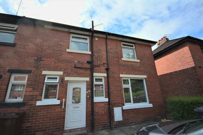 3 Bedroom Terraced House To Rent In Brierley Avenue, Whitefield, Manchester, M45