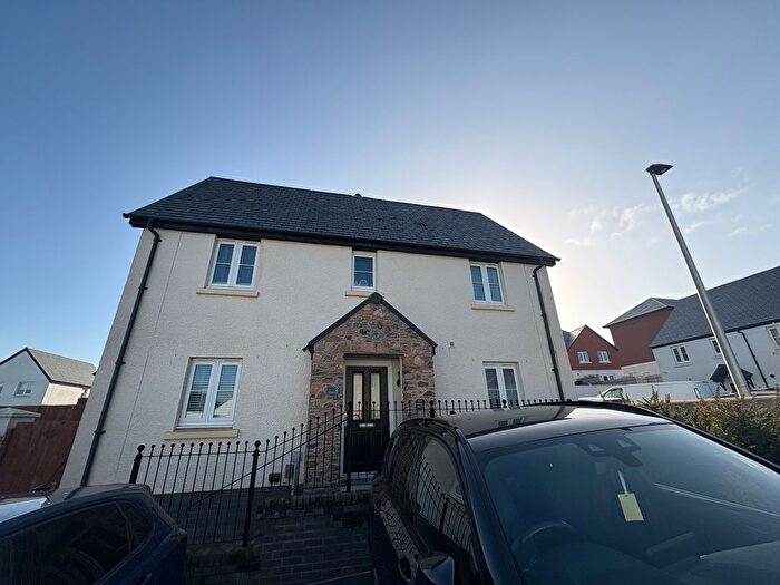 3 Bedroom Property To Rent In Falcon Mews, Plymouth, PL9