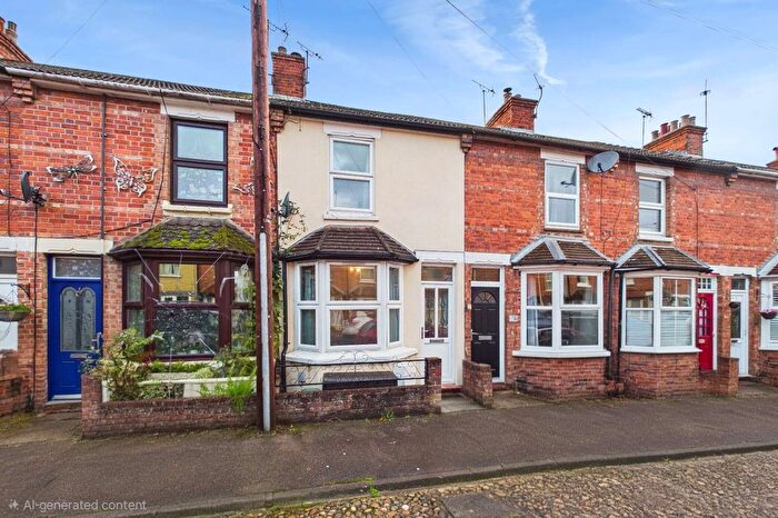 3 Bedroom Terraced House For Sale In Connaught Road, Newbury, Berkshire, RG14