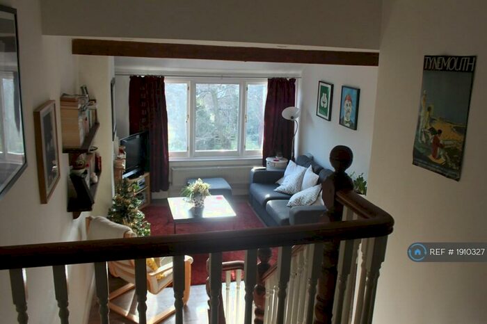 2 Bedroom Flat To Rent In Stanhope Gardens, London, N6