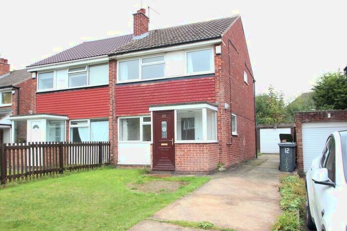 3 Bedroom House To Rent In Sunningdale Avenue, Leeds, West Yorkshire, LS17