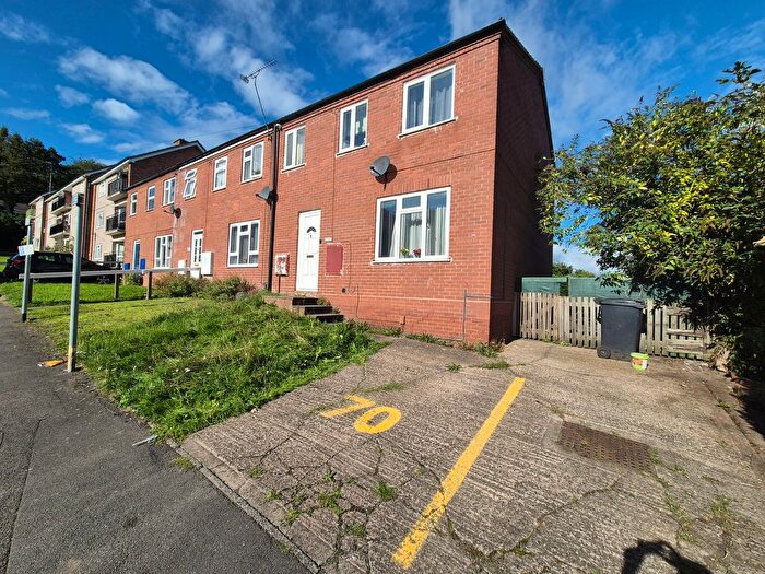 4 Bedroom Property To Rent In Islington, Halesowen, B63
