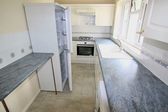 2 Bedroom Maisonette To Rent In Birchwood Road, West Byfleet, KT14