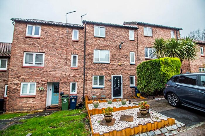 4 Bedroom Terraced House For Sale In Mendip Drive, Lambton, Washington, NE38