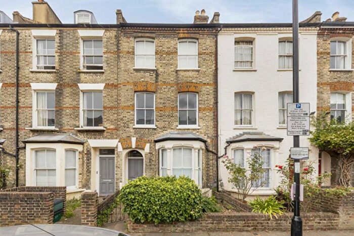 1 Bedroom Flat To Rent In Charteris Road, London, N4