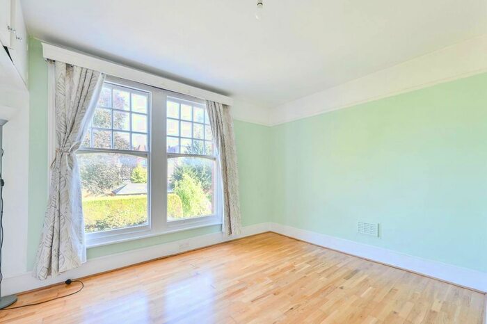 2 Bedroom Flat To Rent In Princes Avenue, Muswell Hill, London, N10