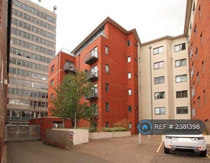 2 Bedroom Flat To Rent In The Chimes, Sheffield, S1