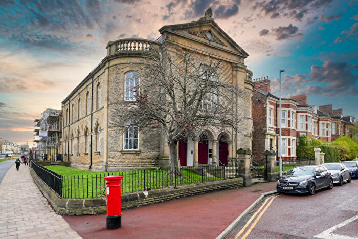 2 Bedroom Apartment To Rent In Gladstone Terrace, Gateshead, NE8