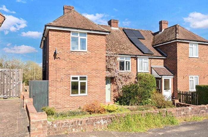 3 Bedroom Semi-Detached House For Sale In Woodpecker Way, Eastleigh, SO50