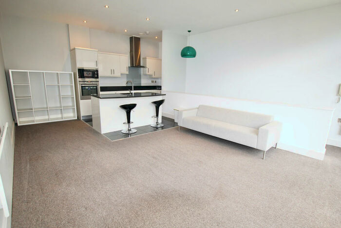 2 Bedroom Apartment To Rent In The Axis, Wollaton Street, Nottingham, NG1