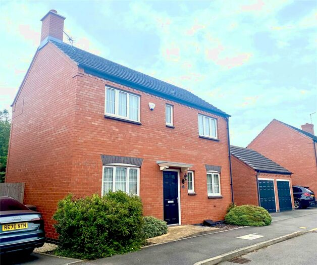 3 Bedroom Detached House To Rent In Hydes Pastures, Nuneaton, Warwickshire, CV10