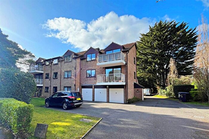 2 Bedroom Flat To Rent In Bournemouth, BH1