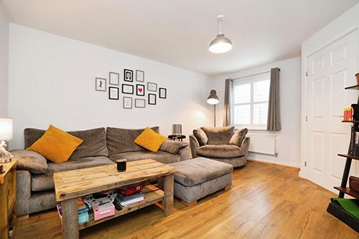 3 Bedroom End Of Terrace House For Sale In Grainger Drive, Pocklington, York, YO42