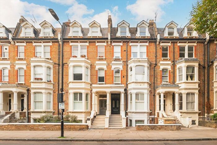 2 Bedroom Flat To Rent In Elgin Avenue, Maida Vale, W9