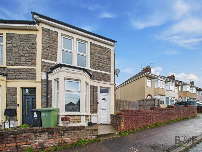 2 Bedroom End Of Terrace House For Sale In Gloucester Road, Staple Hill, BS16