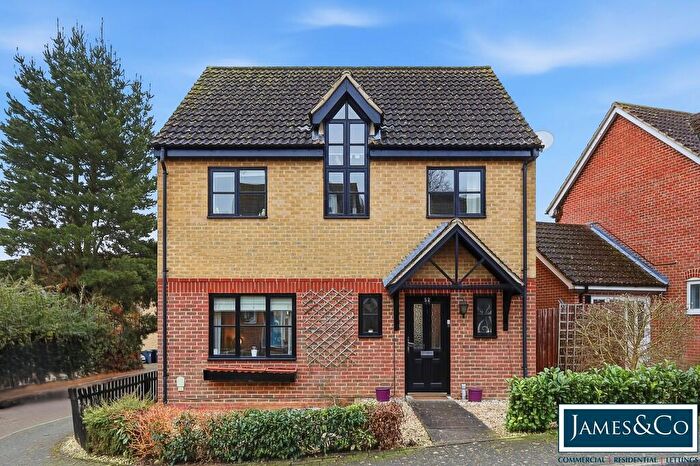 5 Bedroom Detached House For Sale In Lukins Drive, Dunmow, CM6